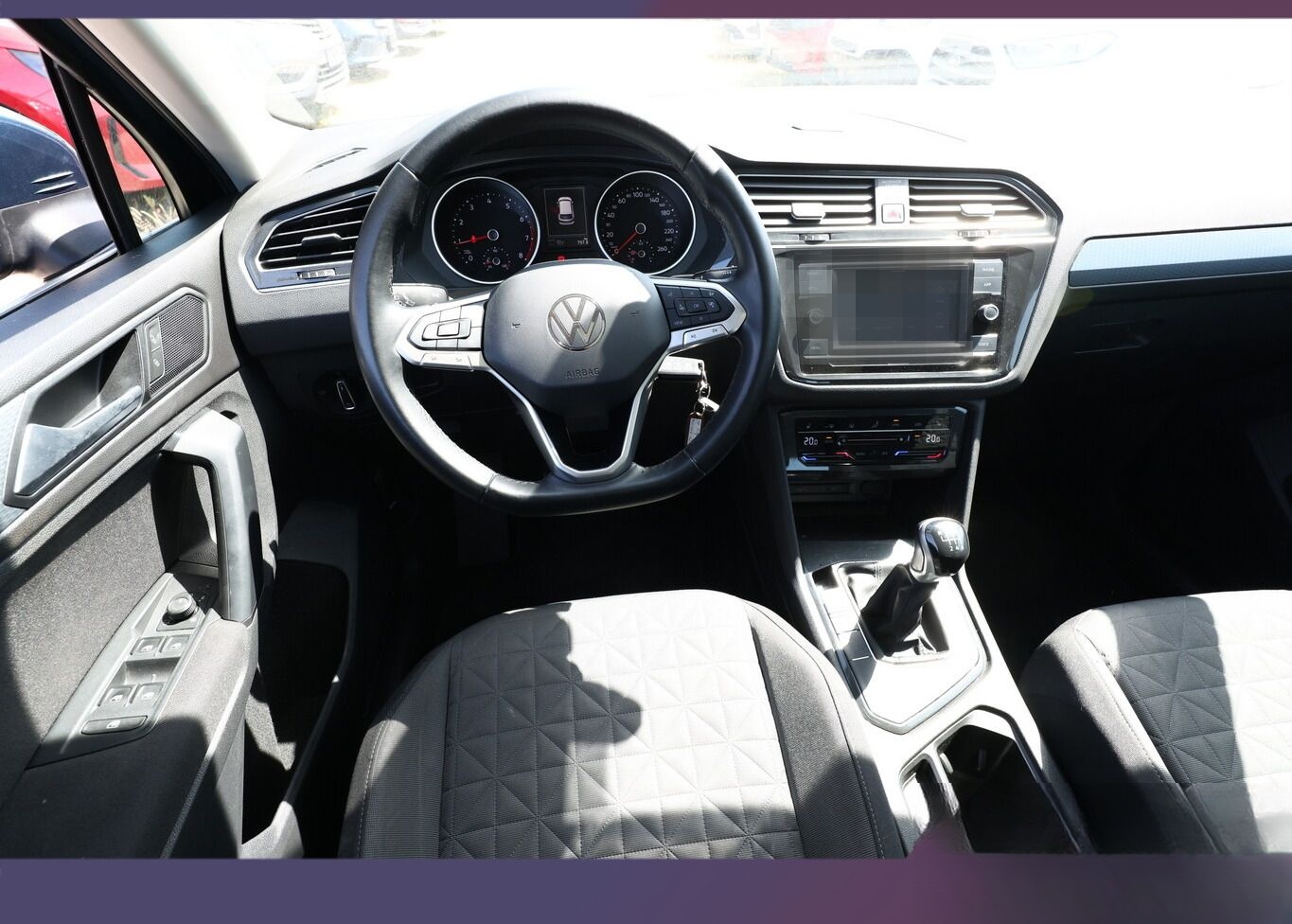 Volkswagen Tiguan 1.5 TSI 150 Life Pano AHK ParkAs AppC SHZ foto 7