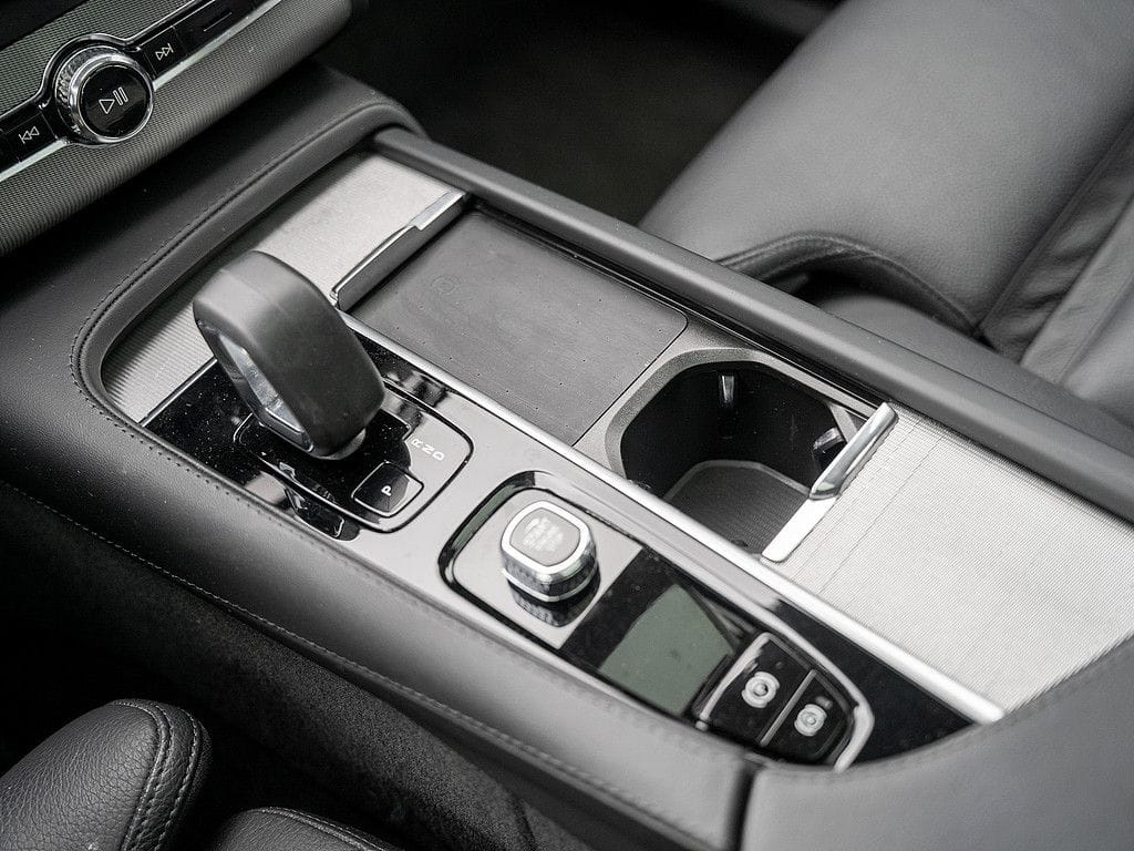 Volvo XC90 B5 AWD Plus Bright PANORAMADACH H K KAMERA foto 20