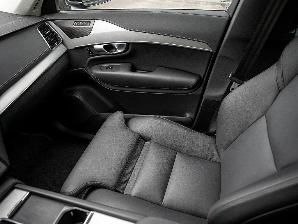 Volvo XC90 B5 AWD Plus Bright PANORAMADACH H K KAMERA foto 21