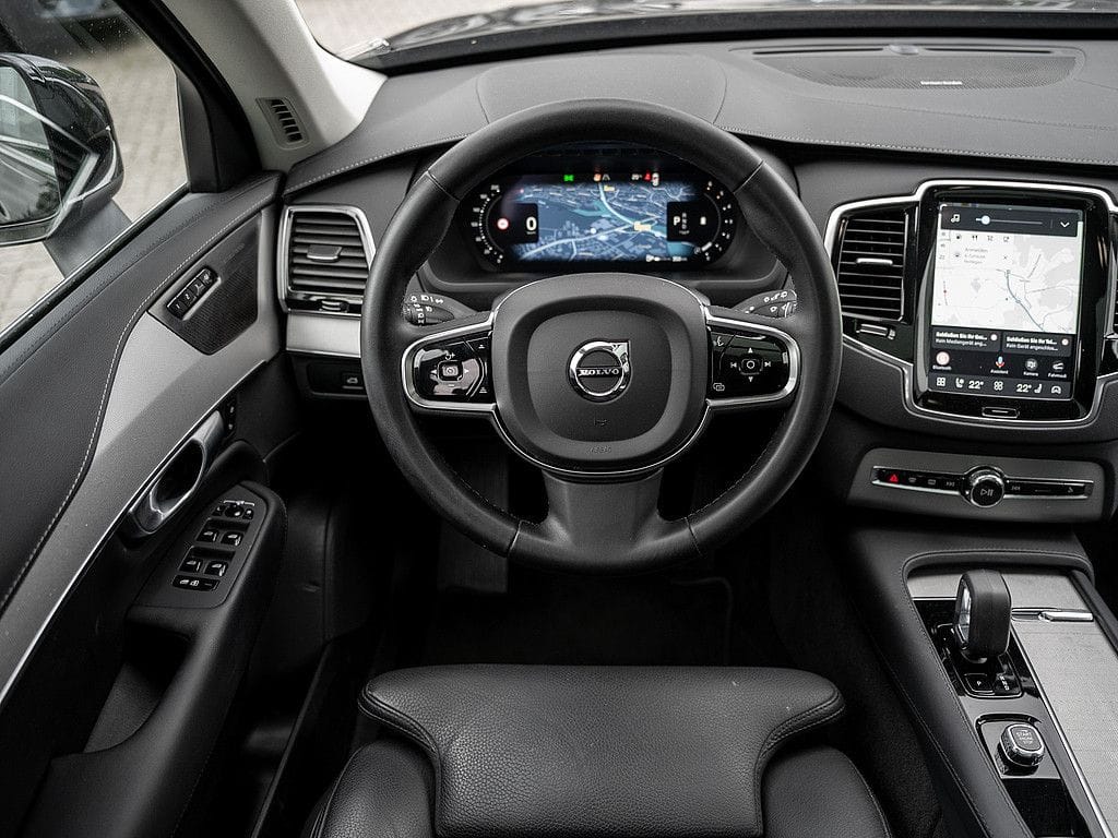 Volvo XC90 B5 AWD Plus Bright PANORAMADACH H K KAMERA foto 10