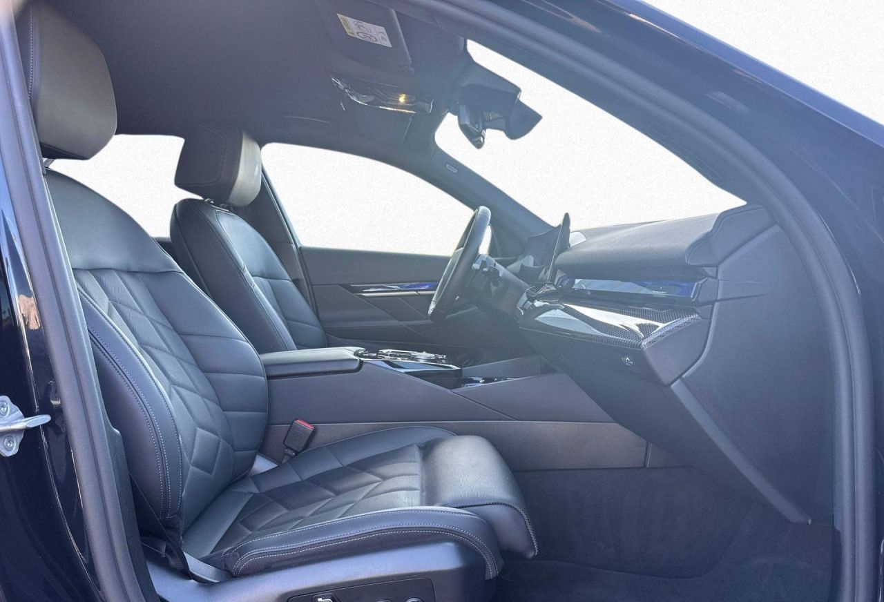 BMW 520dA M SPORT LivePro,AHK,360°,StHzg,Alu20,St+G foto 18