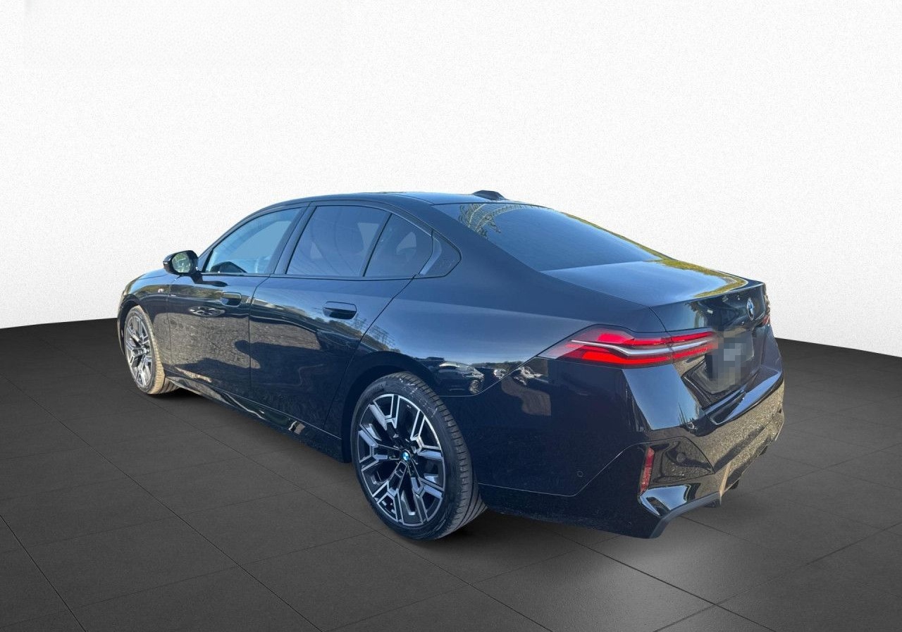 BMW 520dA M SPORT LivePro,AHK,360°,StHzg,Alu20,St+G foto 10