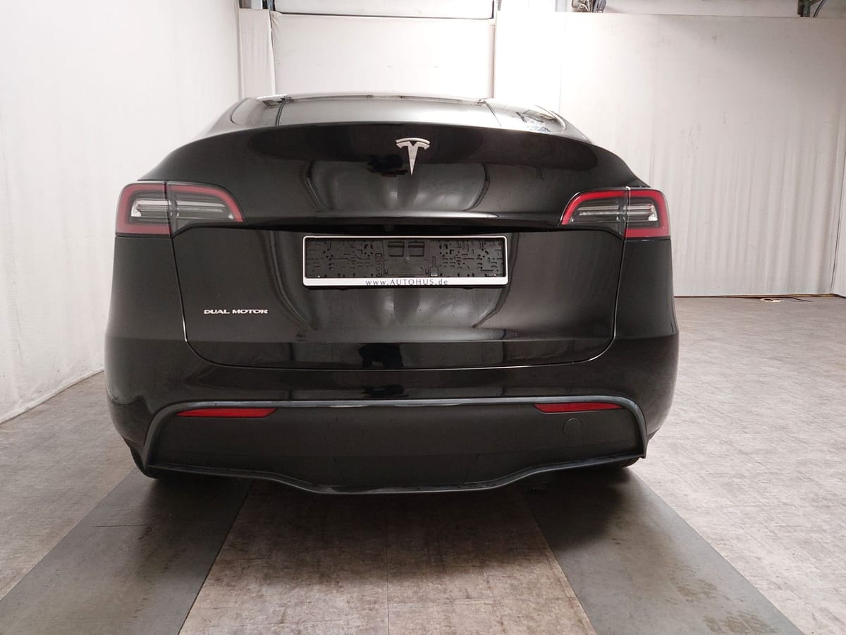Tesla Model Y Long Range AWD Leder Navi LED Shz foto 14