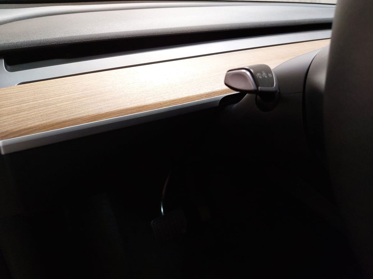 Tesla Model Y Long Range AWD Leder Navi LED Shz foto 7
