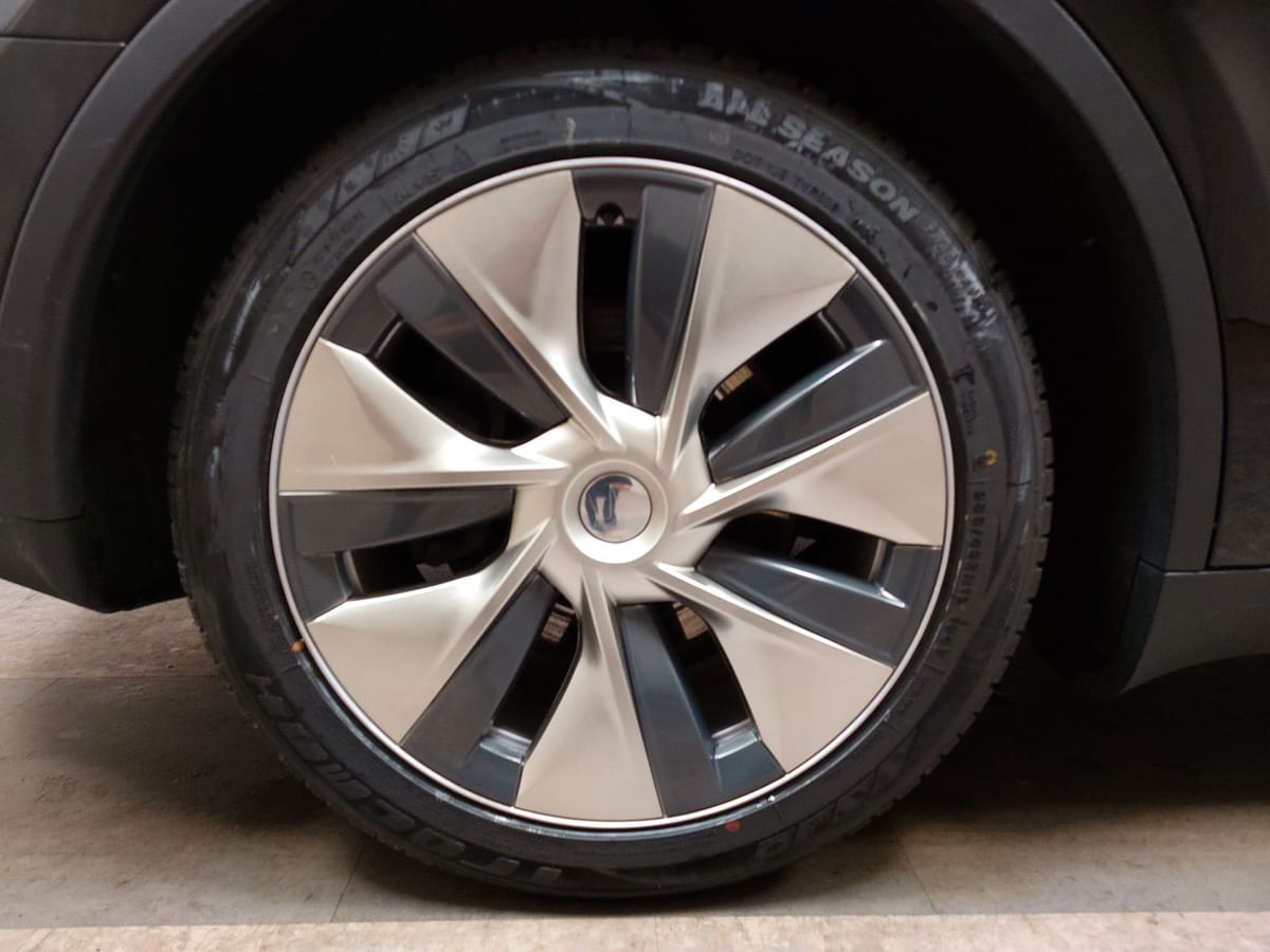 Tesla Model Y Long Range AWD Leder Navi LED Shz foto 8