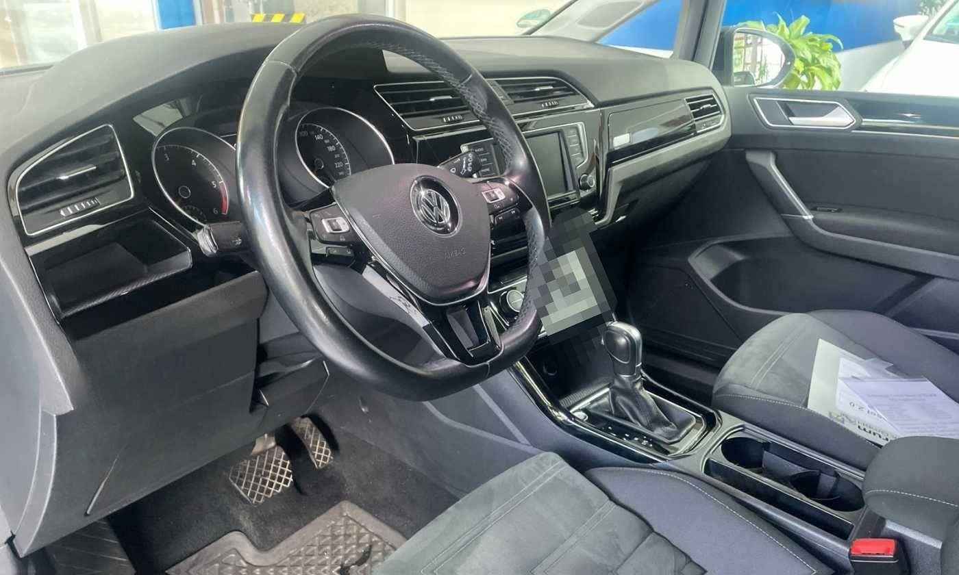 Volkswagen Touran Diesel 2.0 TDI SCR  DSG Highline foto 2