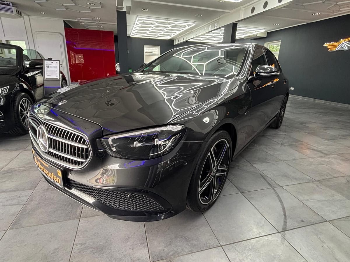 Mercedes-Benz E 300 E