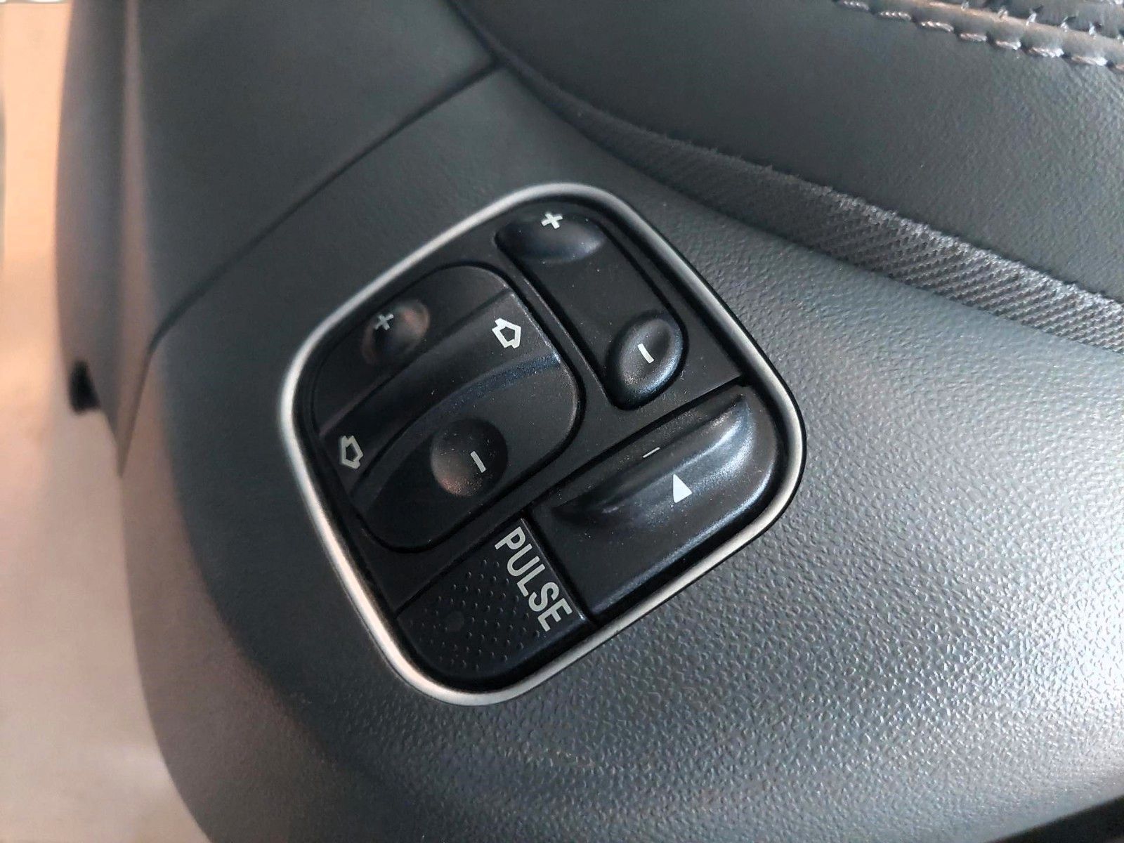 Mercedes-Benz SL 600 Cabrio V12|BI-XENON|NAVI|KAMERA|PDC|VOLL foto 12