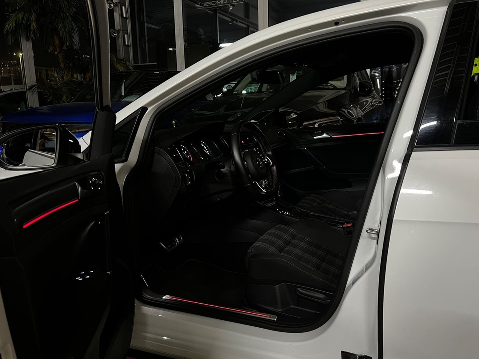 Volkswagen Golf VII Lim. GTI |AKRAPO|LED|NAVI|DYNAUDIO|DSG| foto 17