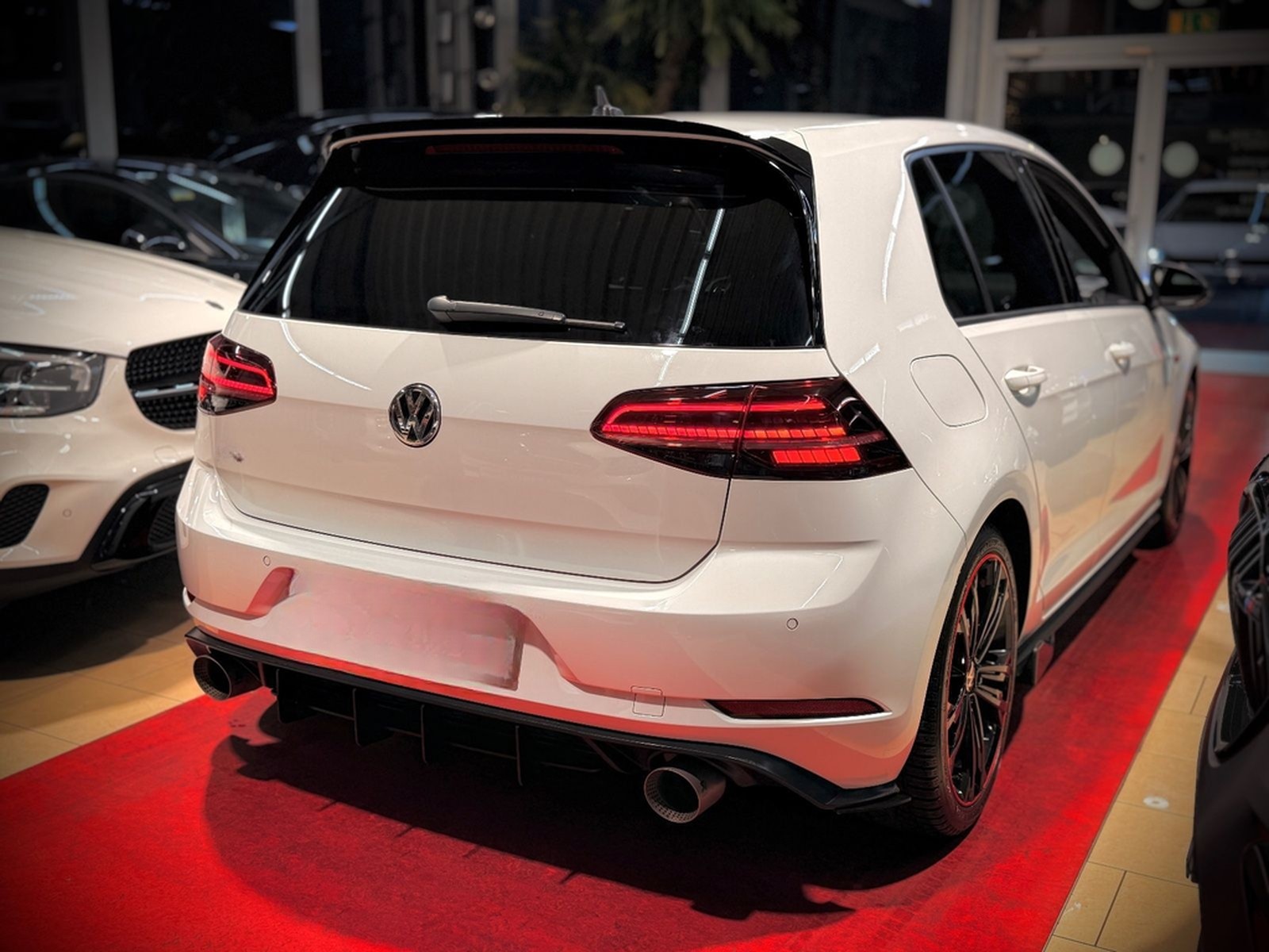 Volkswagen Golf VII Lim. GTI |AKRAPO|LED|NAVI|DYNAUDIO|DSG| foto 23