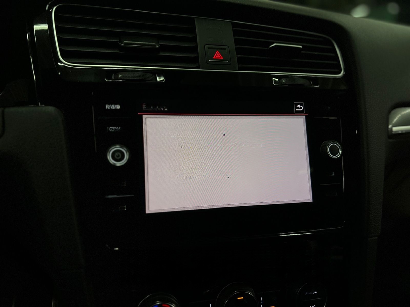Volkswagen Golf VII Lim. GTI |AKRAPO|LED|NAVI|DYNAUDIO|DSG| foto 30