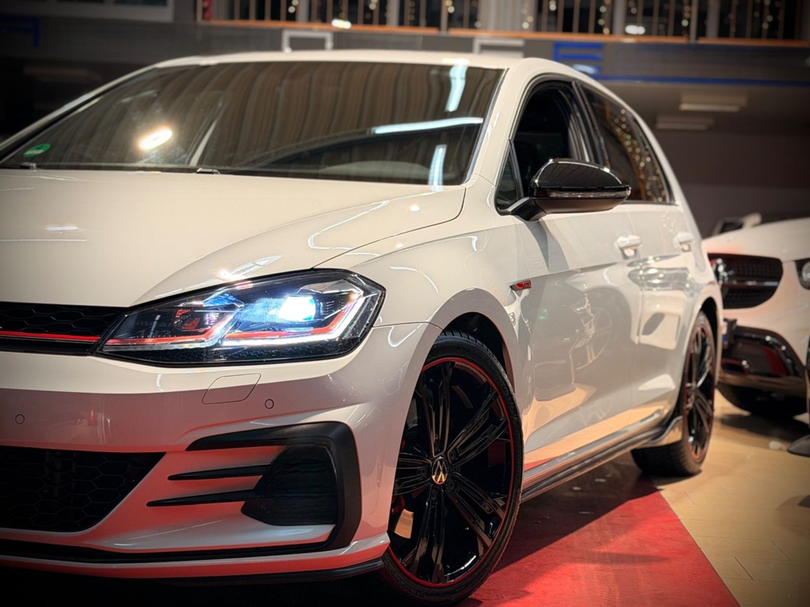 Volkswagen Golf VII Lim. GTI |AKRAPO|LED|NAVI|DYNAUDIO|DSG| foto 37