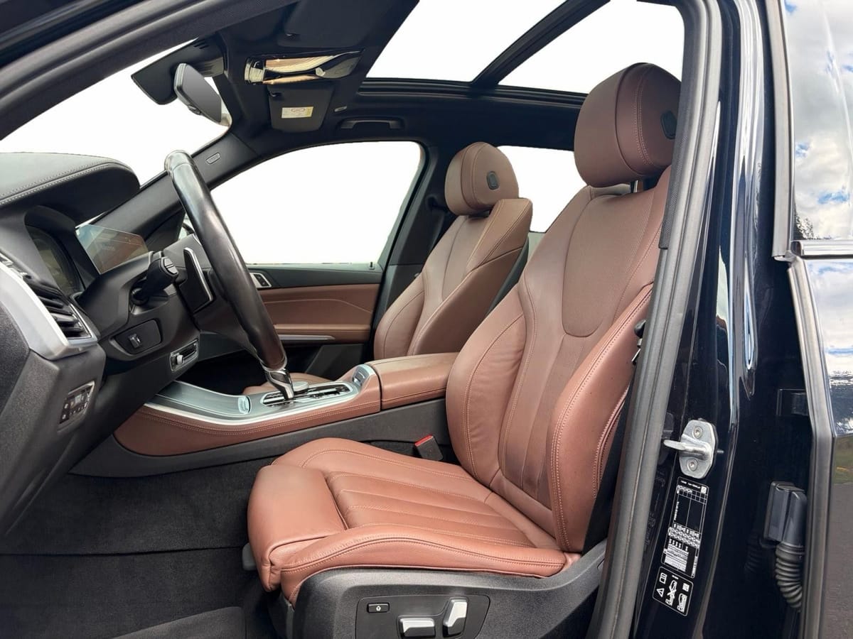 BMW X5 xDrive30d M Sport AHK PANO STANDH HUD foto 11