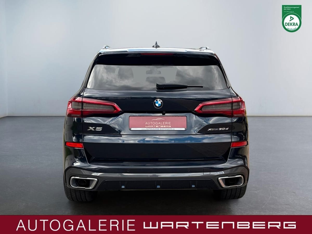 BMW X5 xDrive30d M Sport AHK PANO STANDH HUD foto 4