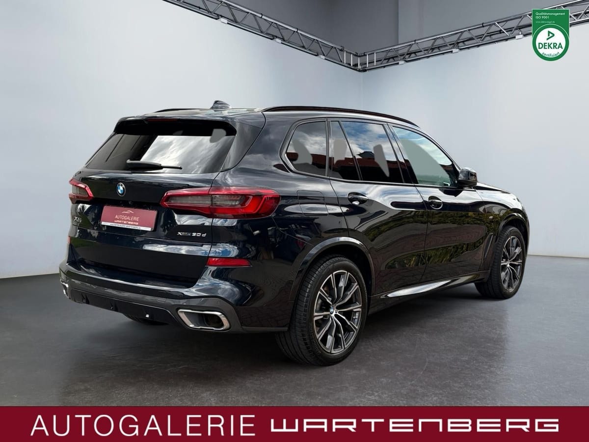 BMW X5 xDrive30d M Sport AHK PANO STANDH HUD foto 5
