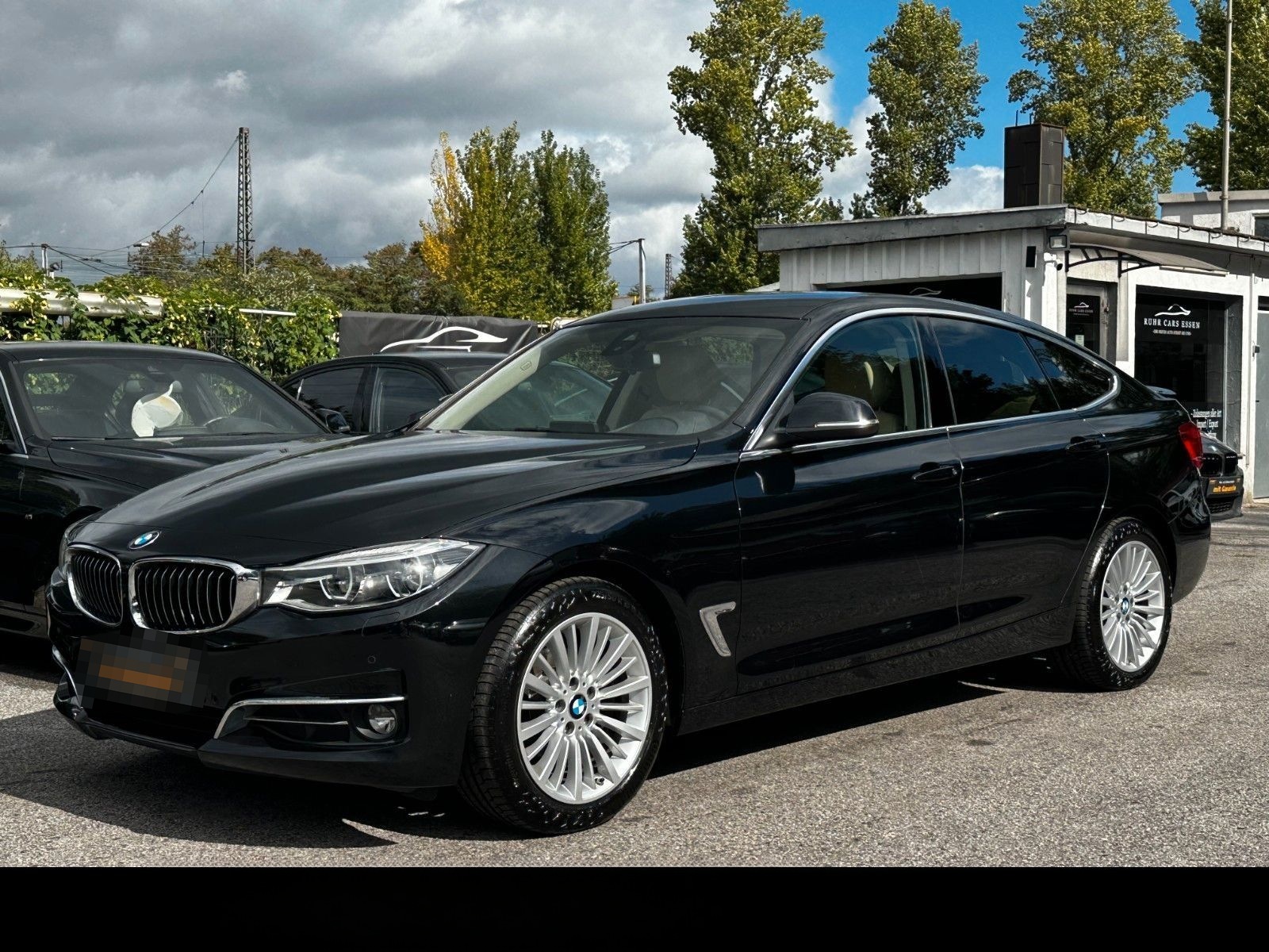 BMW 318d Gran Turismo Luxury Line * LED * NAVI * AHK foto 2