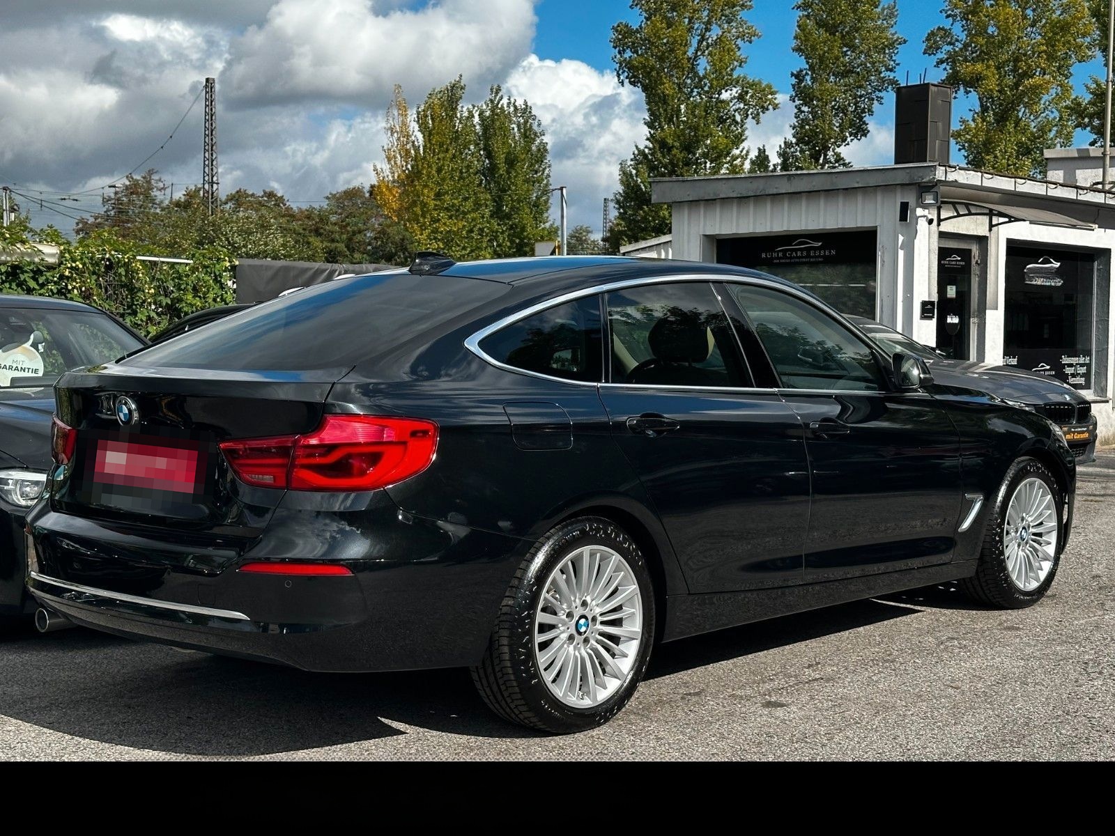 BMW 318d Gran Turismo Luxury Line * LED * NAVI * AHK foto 4