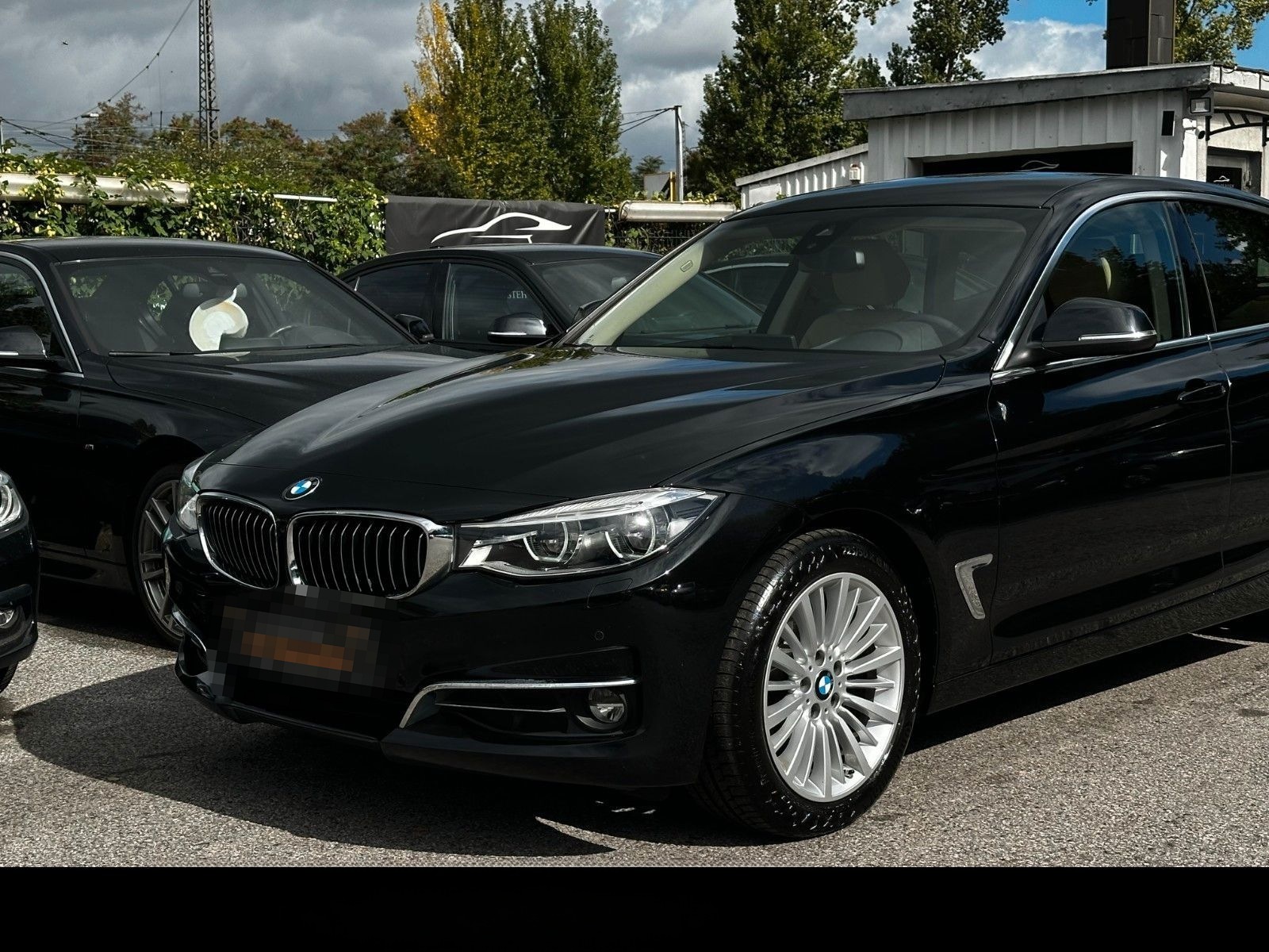 BMW 318d Gran Turismo Luxury Line * LED * NAVI * AHK foto 8