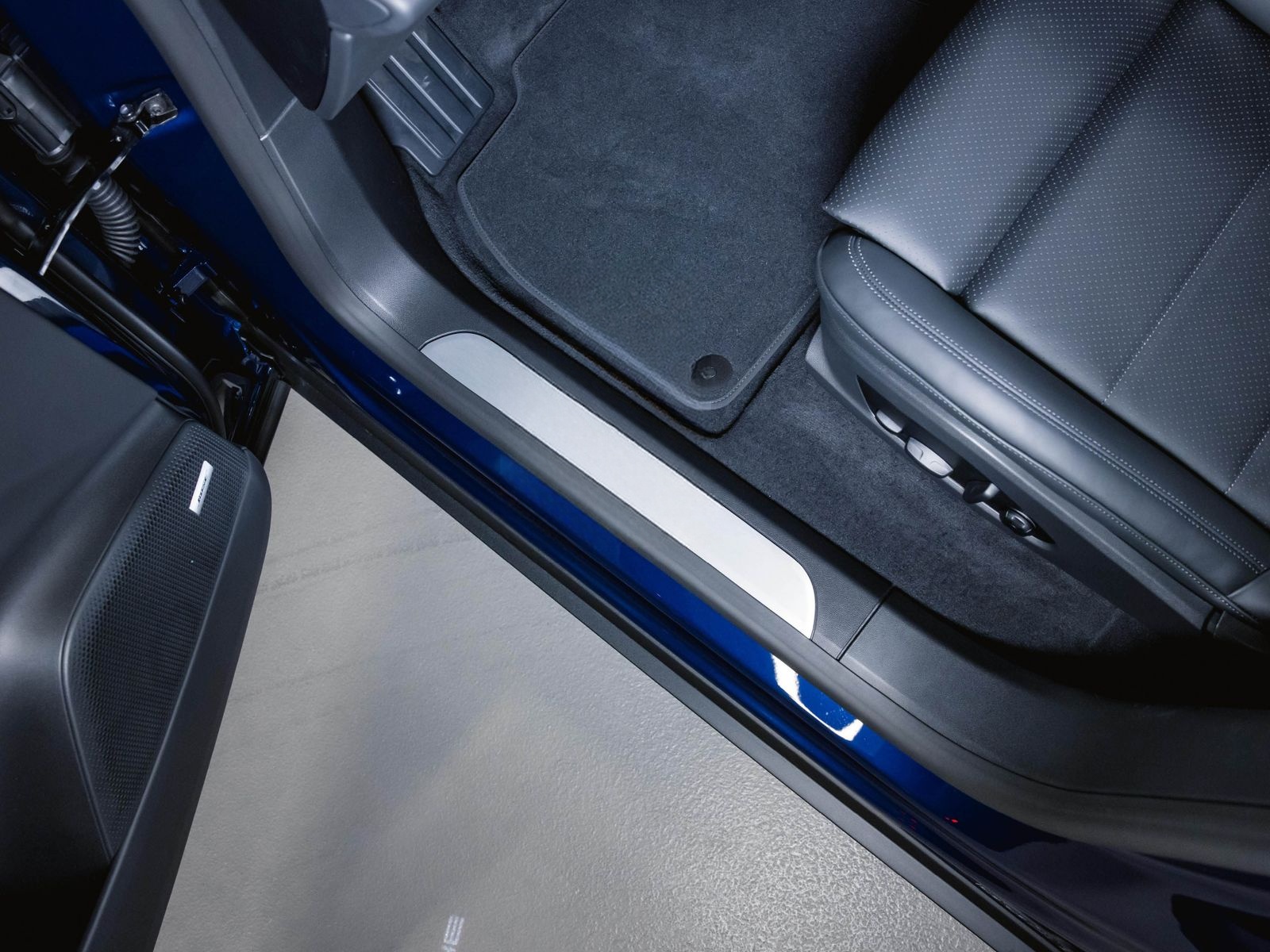 Porsche Macan 4 Electric Sport Chrono Panoramadach foto 25