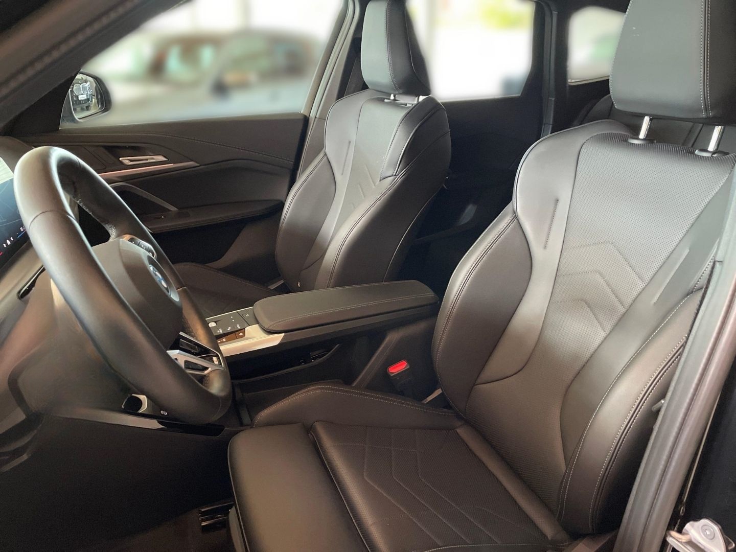BMW iX1 xDrive30 Elektro M Sport AHK AdapLED Haed-Up foto 6
