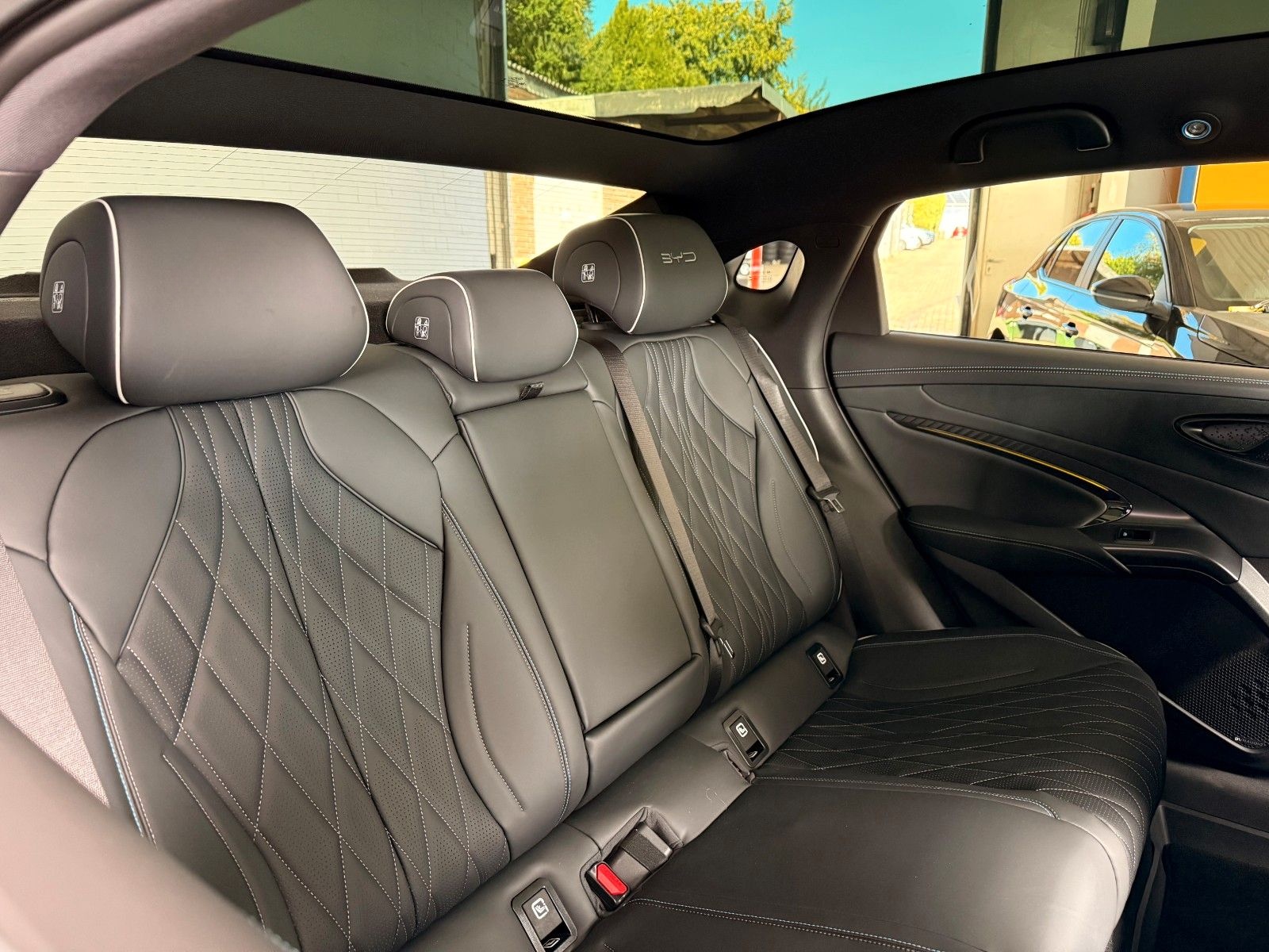BYD SEAL BEV 82.5kWh Design RWD foto 10