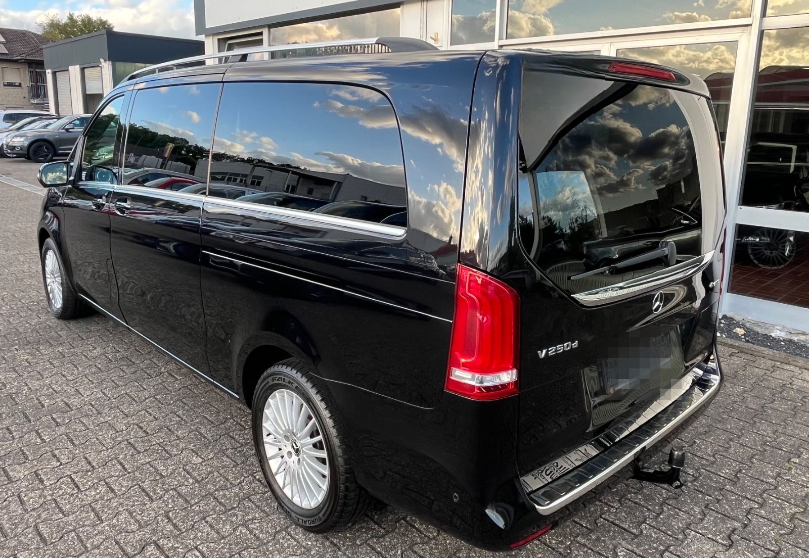 Mercedes-Benz V250*AVANTG*4MATIC*8Sitze*Leder*Navi*AHK*LED foto 7