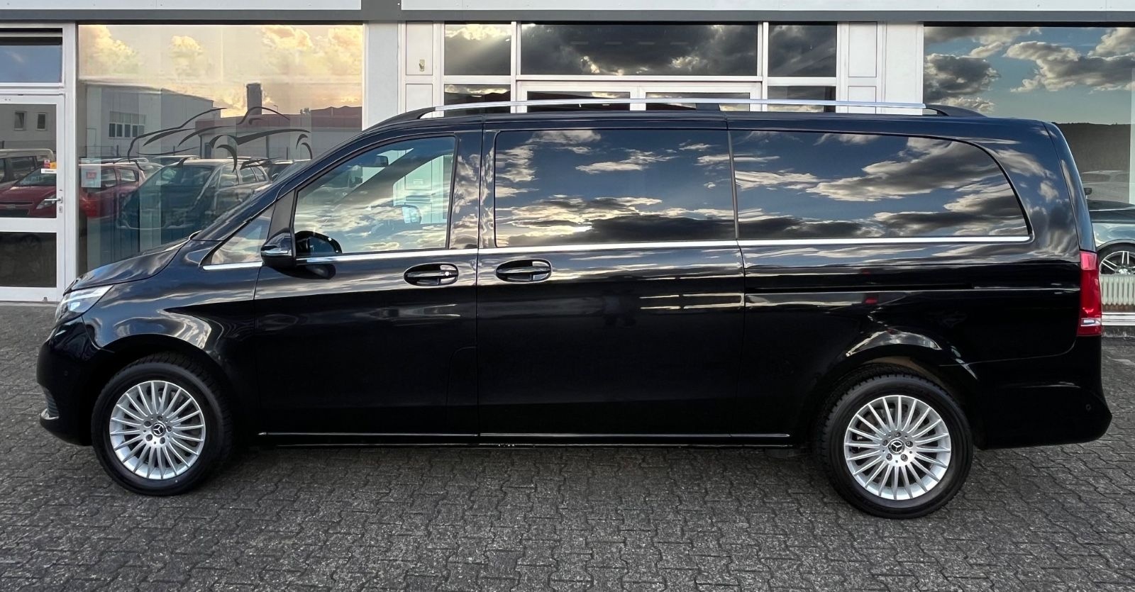 Mercedes-Benz V250*AVANTG*4MATIC*8Sitze*Leder*Navi*AHK*LED foto 8