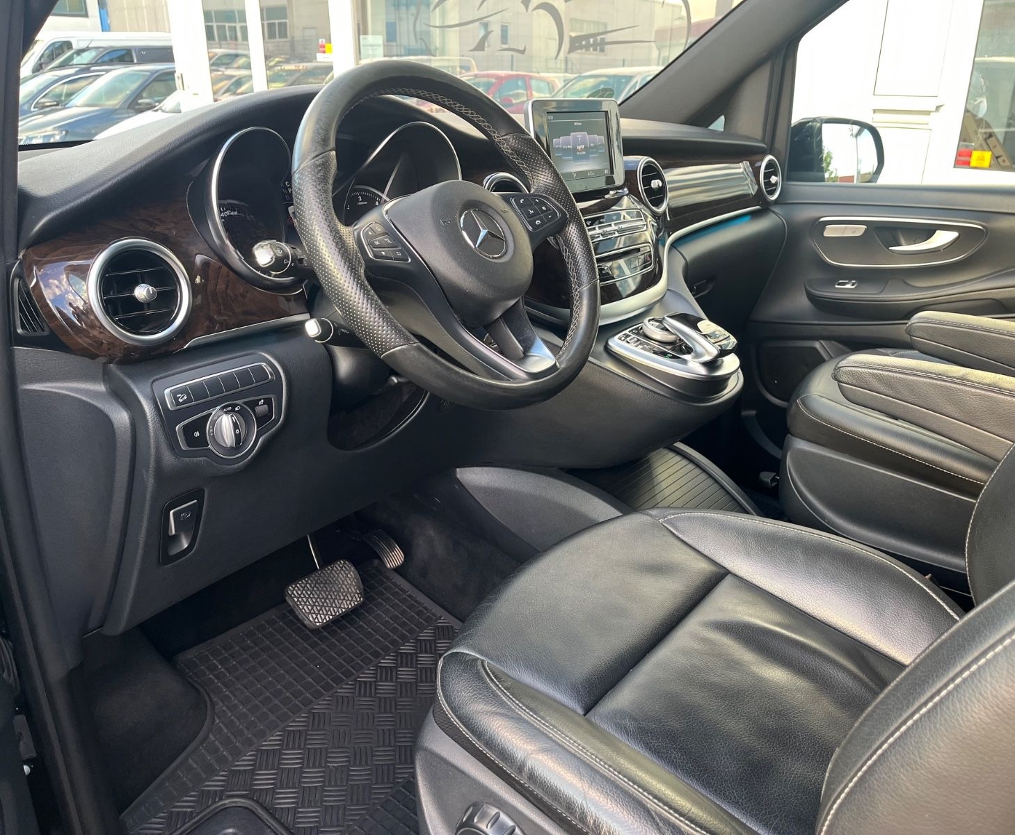 Mercedes-Benz V250*AVANTG*4MATIC*8Sitze*Leder*Navi*AHK*LED foto 10