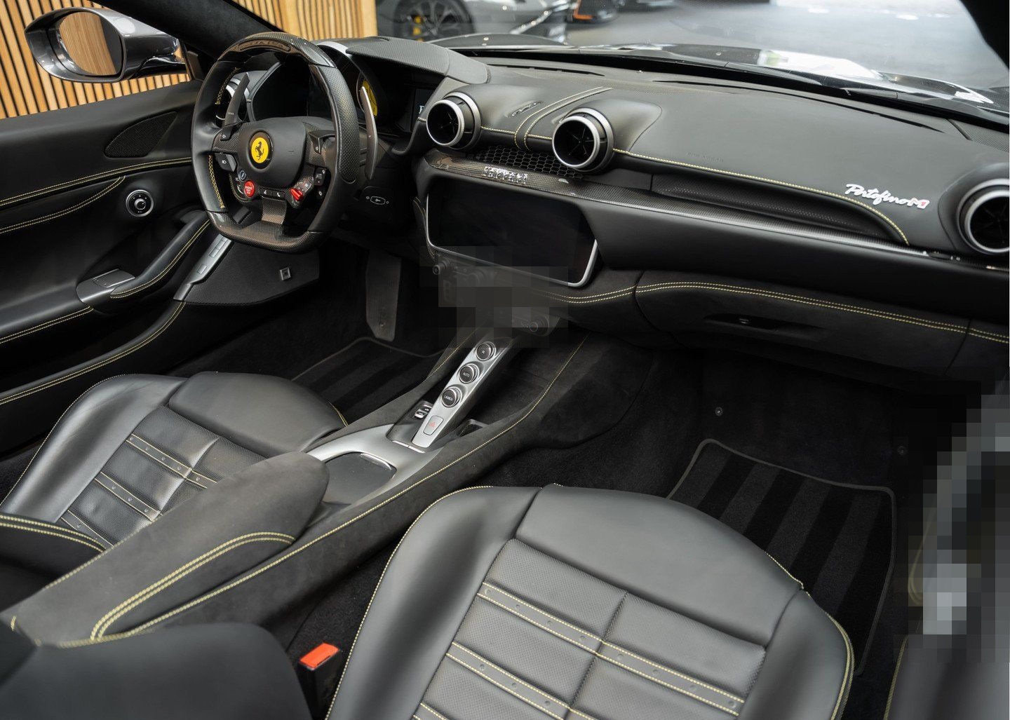 Ferrari Portofino M V8 HELE Carbon Daytona Seats 3.9 Por foto 10