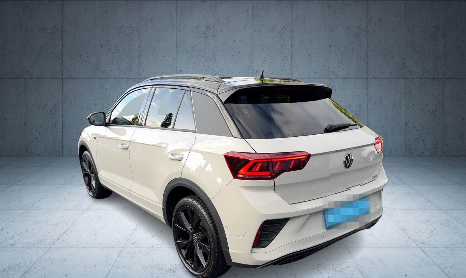 Volkswagen T-ROC R-Line 2.0 TSI 4M AHK/19"/Pano/Nav/Matrix foto 3