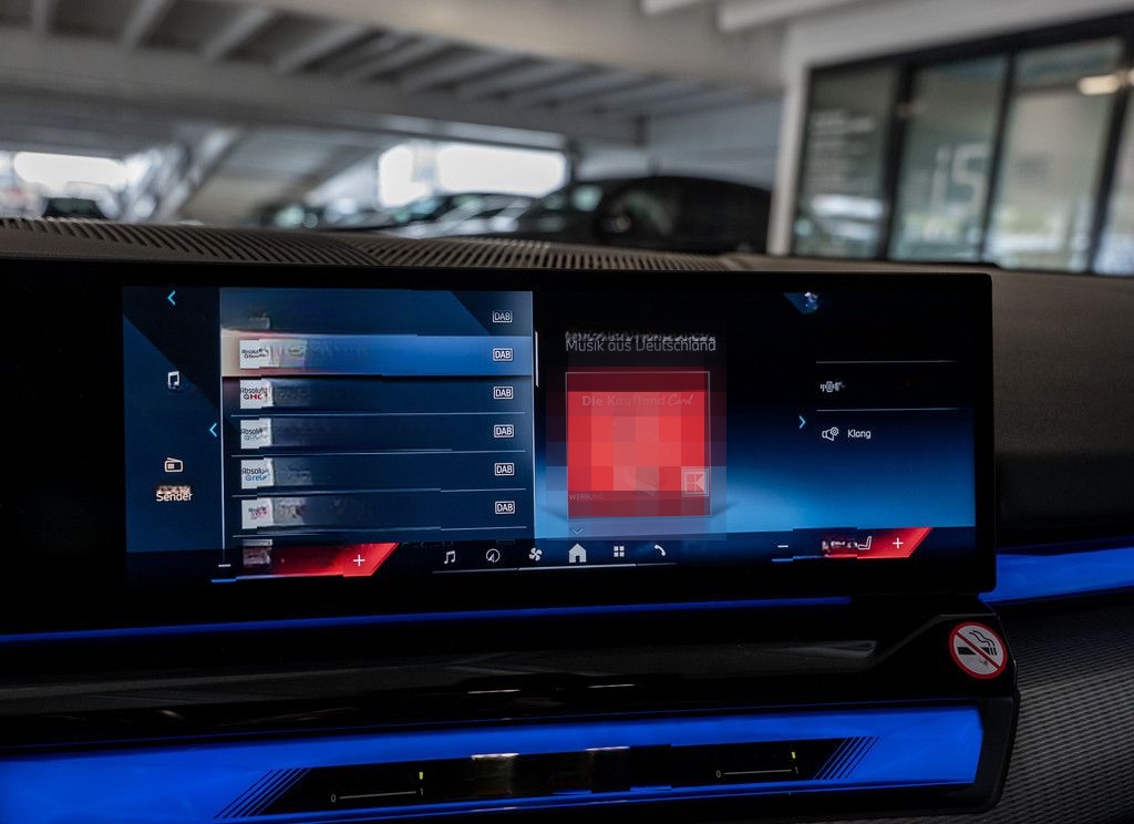 BMW i5 eDrive 40 M-Sport Pro PANO AHK HUD 360° LED foto 17