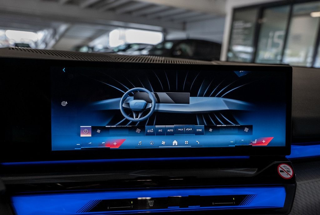 BMW i5 eDrive 40 M-Sport Pro PANO AHK HUD 360° LED foto 19