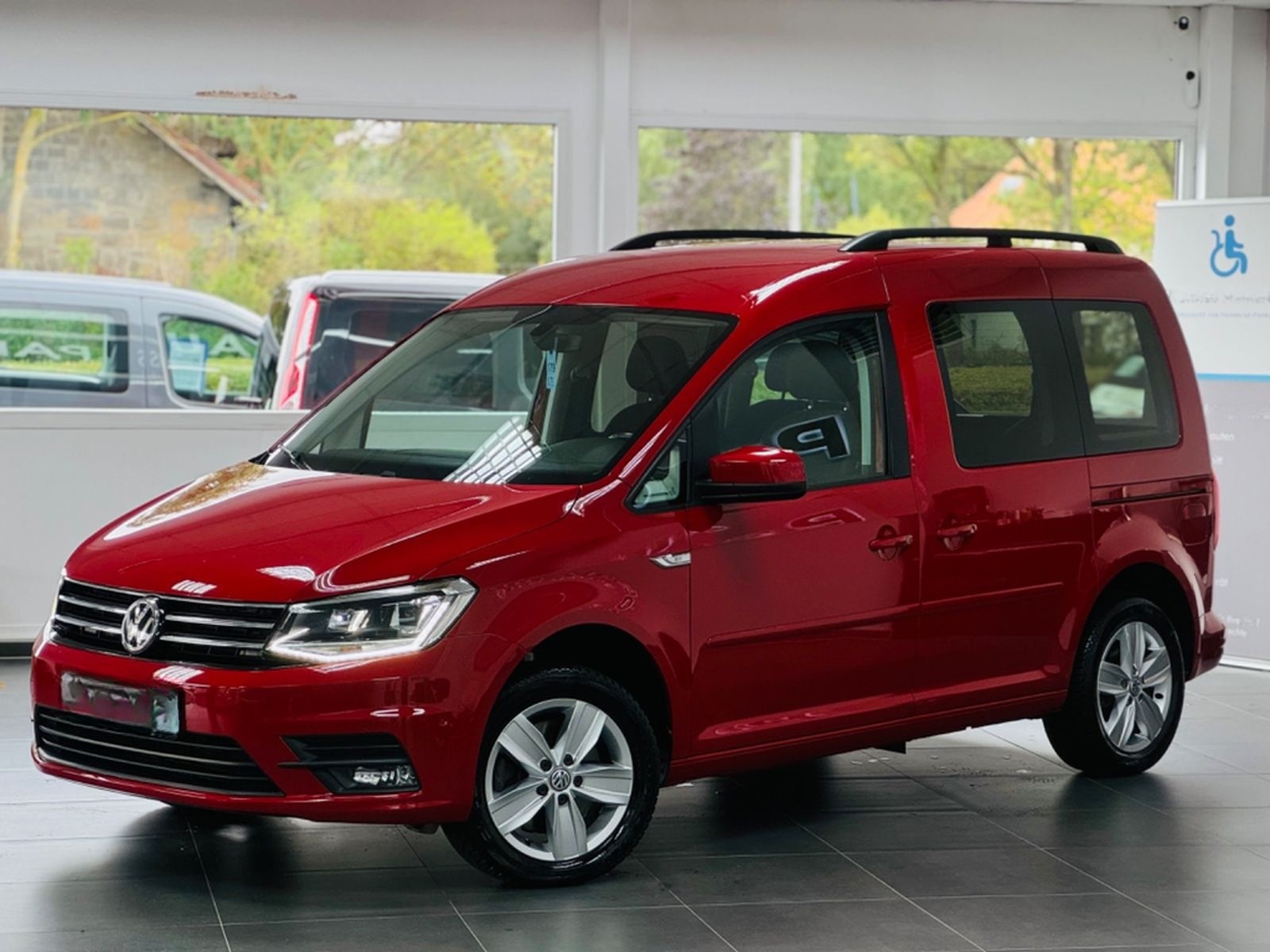 Volkswagen Caddy Comfortline DSG Behindertengerecht-Lift foto 4