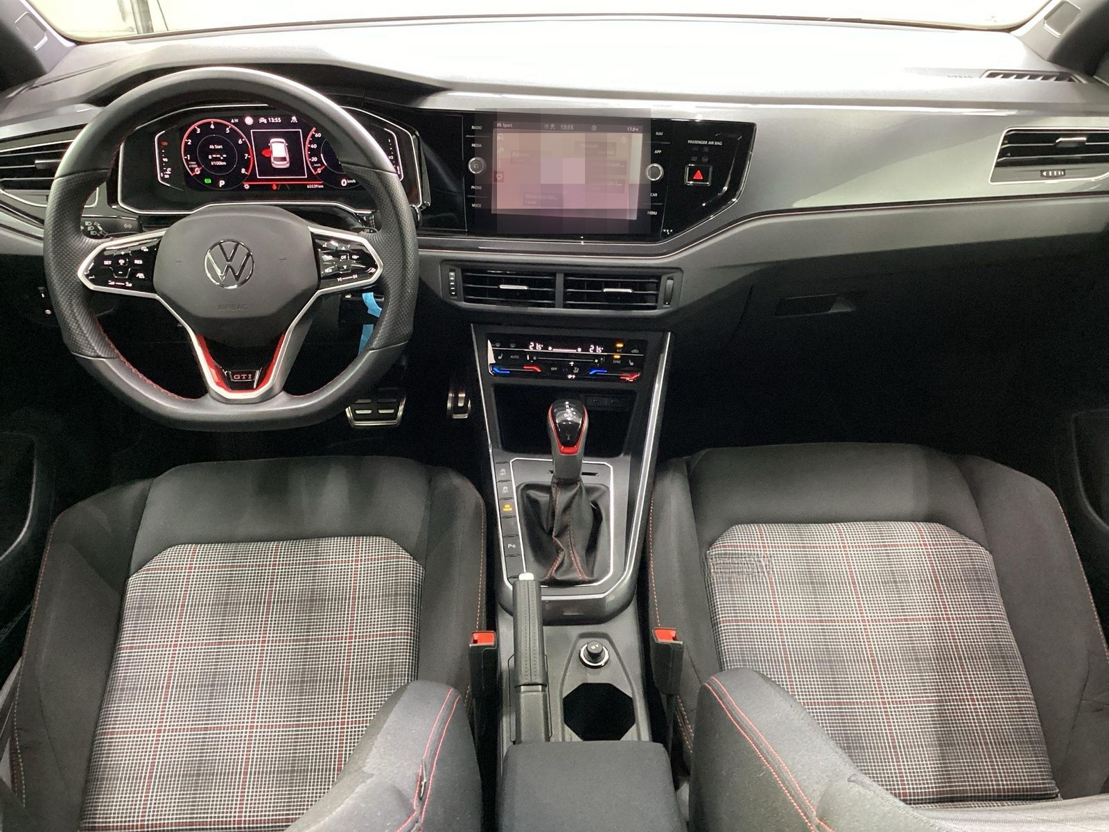Volkswagen Polo GTI 2.0TSI 152kW DSG Kamera ACC Matrix Navi foto 8