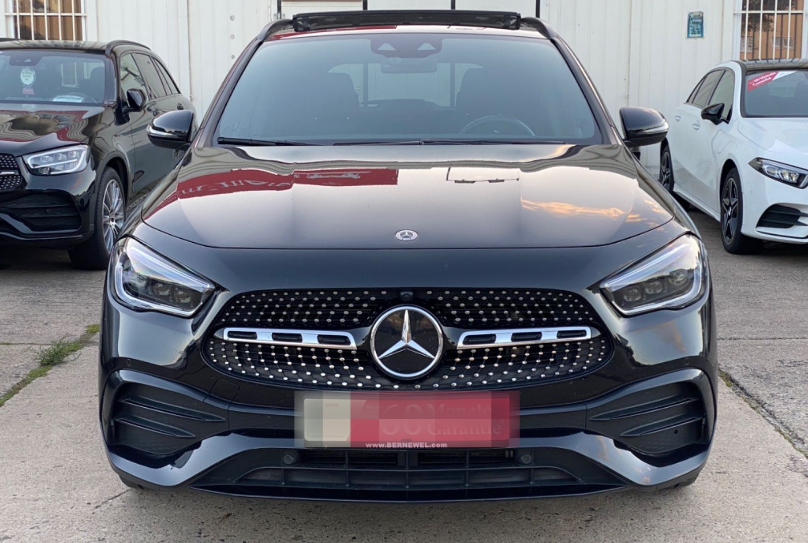 Mercedes-Benz GLA220d AMG 4M_Offroad-Paket_Panorama_MBUX_RFKam foto 2