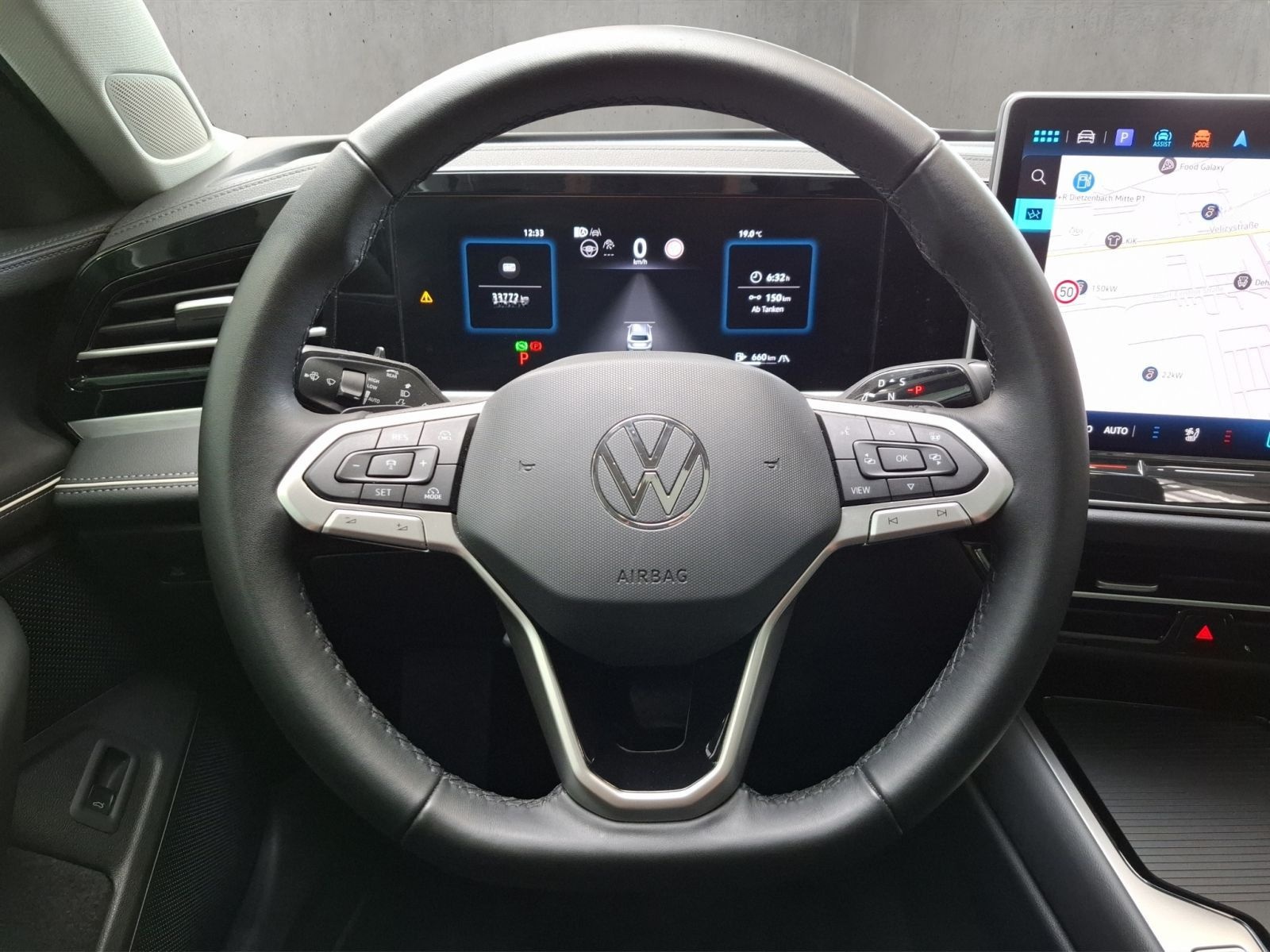 Volkswagen Passat Elegance 2,0 l TDI SCR 4MOTION 14 2 kW (1 foto 10