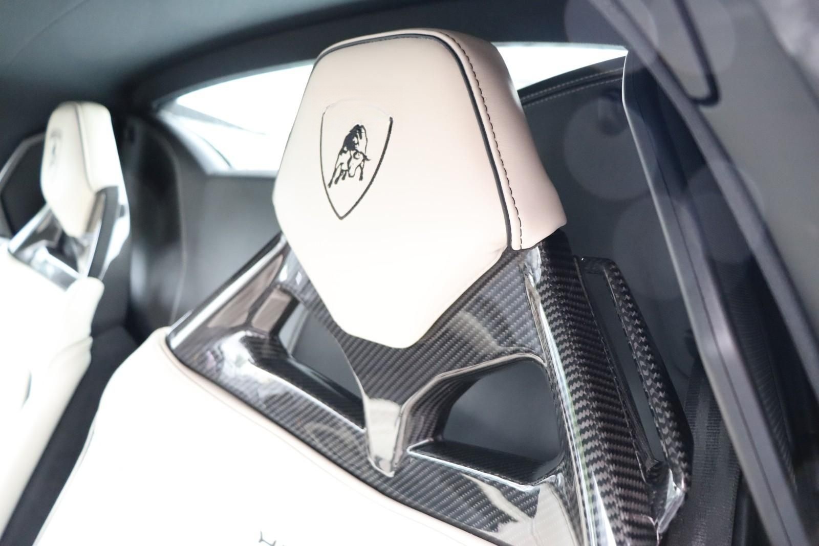 Lamborghini Huracán EVO Spyder AWD ++LIFT+SENSONUM+DEUTSCH++ foto 18