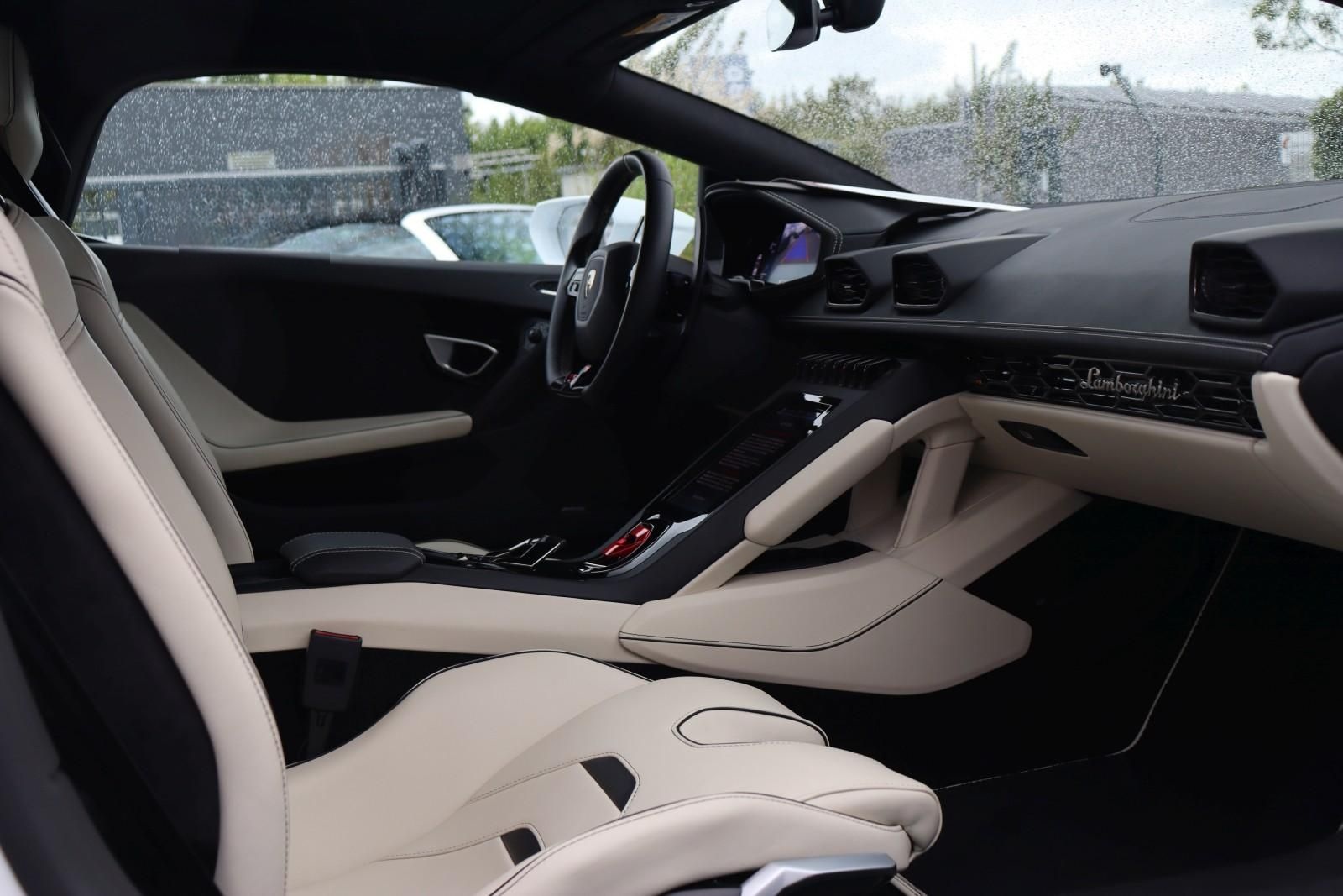 Lamborghini Huracán EVO Spyder AWD ++LIFT+SENSONUM+DEUTSCH++ foto 9