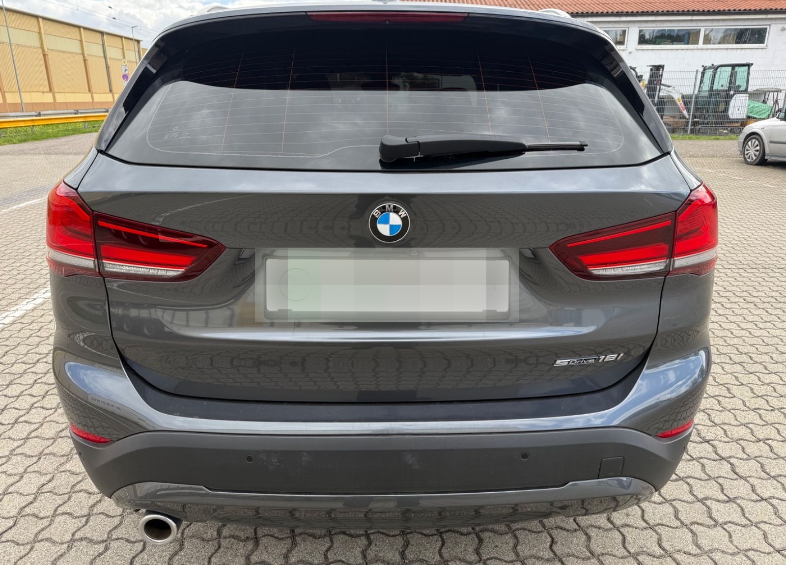 BMW X1 Baureihe X1 sDrive 18 i Design NAV/KAM/LED! foto 6