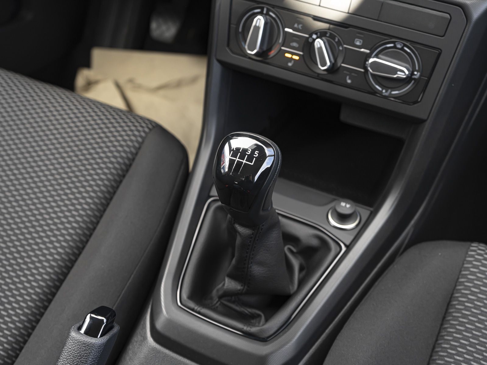 Volkswagen T-Cross 1.0 TSI LED|PDC|SitzHzg|DAB+|Apple foto 14