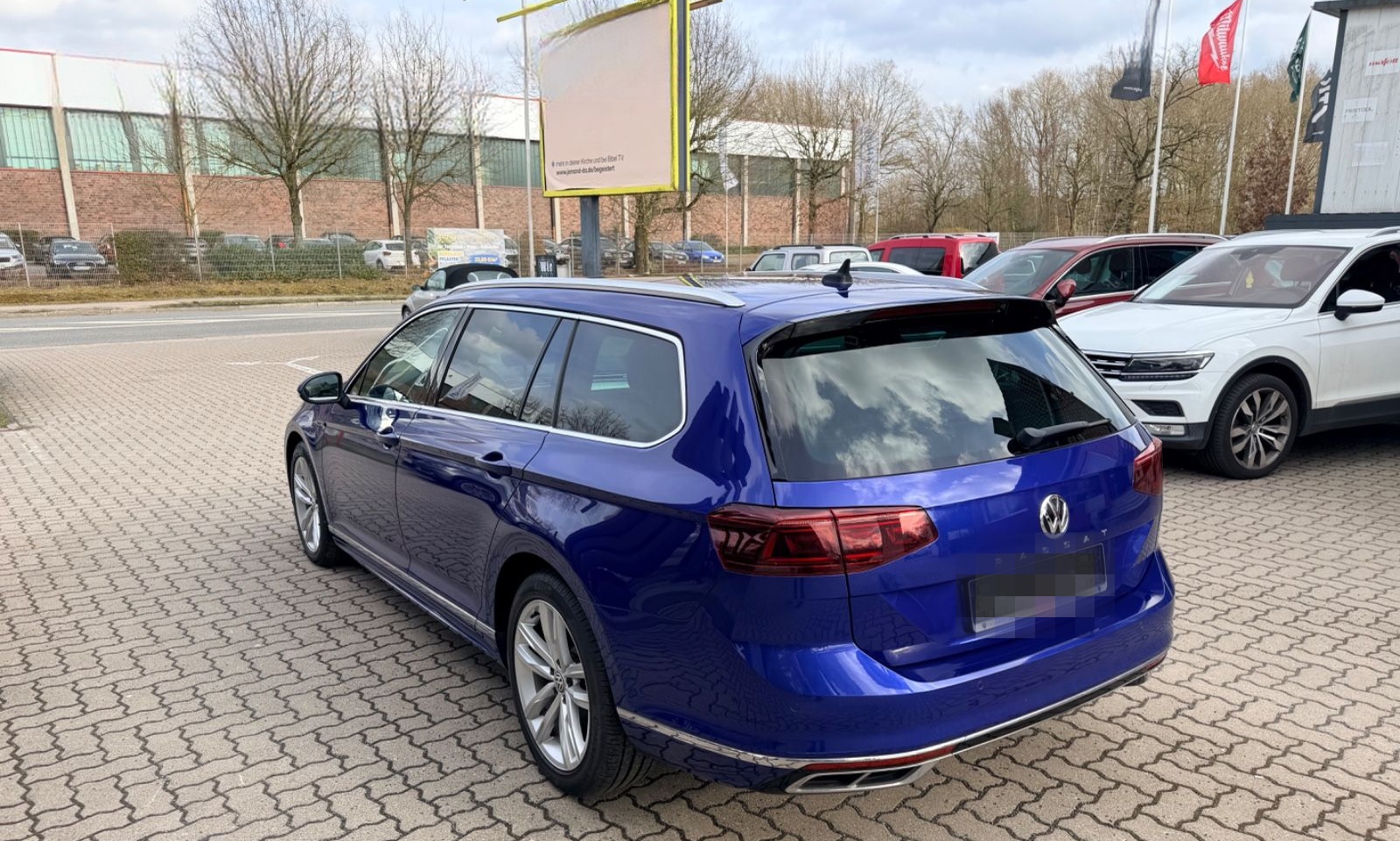 Volkswagen Passat Variant Elegance R-line foto 11