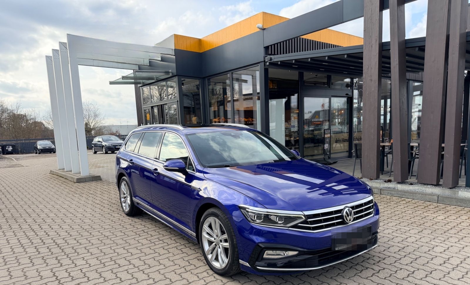 Volkswagen Passat Variant Elegance R-line foto 3
