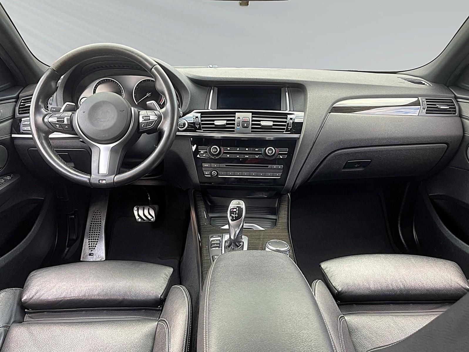 BMW X4 M40i xDrive AUT LED HUD PANO NAVI H&K LEDER foto 11