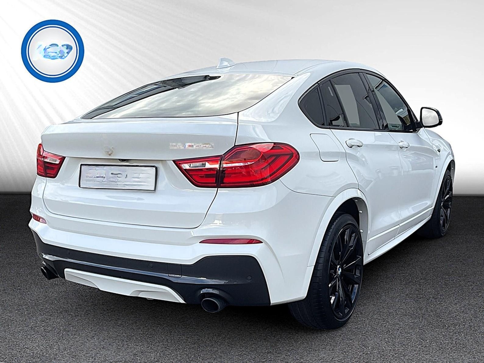 BMW X4 M40i xDrive AUT LED HUD PANO NAVI H&K LEDER foto 4
