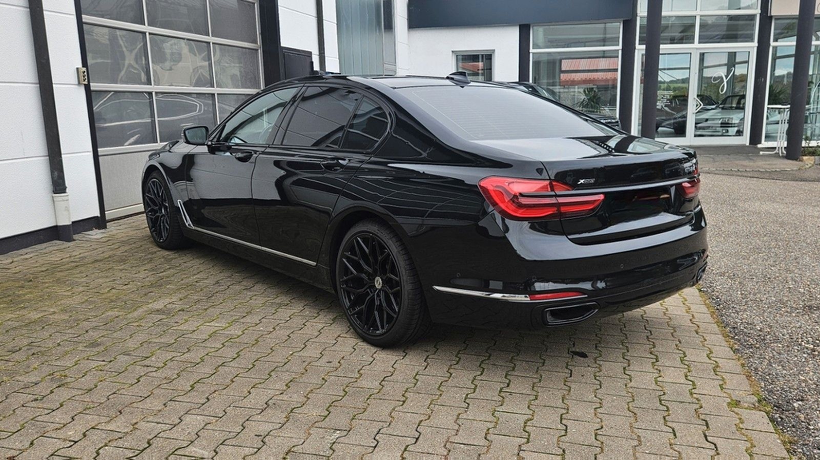 BMW 750d xDrive *Soft-Close*Laser*Standhzg*h&k*HUD* foto 10