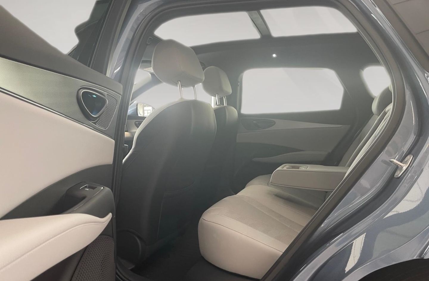 BYD Seal 6 DM-i 156KW Touring Comfort Lite Pano 360° foto 12