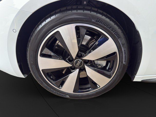 Audi A5 Avant e-hybrid quattro foto 16