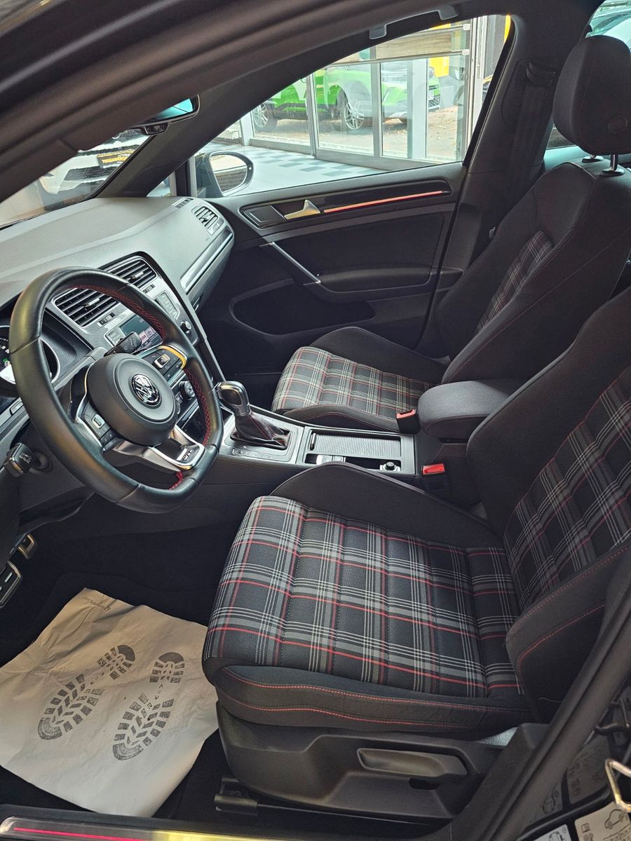 Volkswagen Golf VII Lim. GTI BMT SHZ BiXenon foto 9