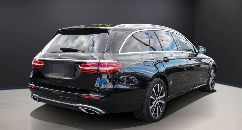 Mercedes-Benz E 300 e T AVANTGARDE DISTRONIC AHK KAMERA LED foto 2
