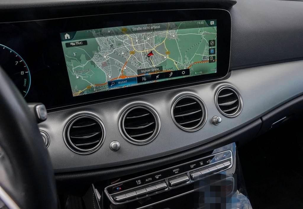 Mercedes-Benz E 300 e T AVANTGARDE DISTRONIC AHK KAMERA LED foto 11